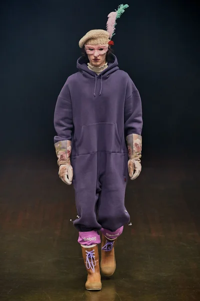 Look 9